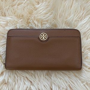 Tory Burch Zip Continental Wallet